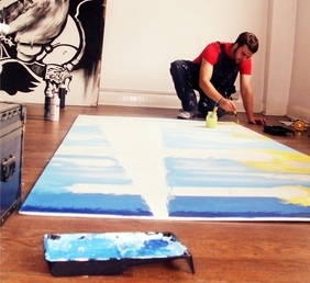 Lhouette Biography Image